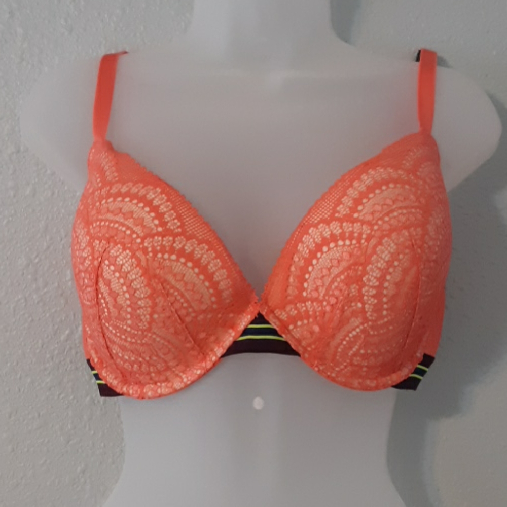 Victoria's Secret 36DDD